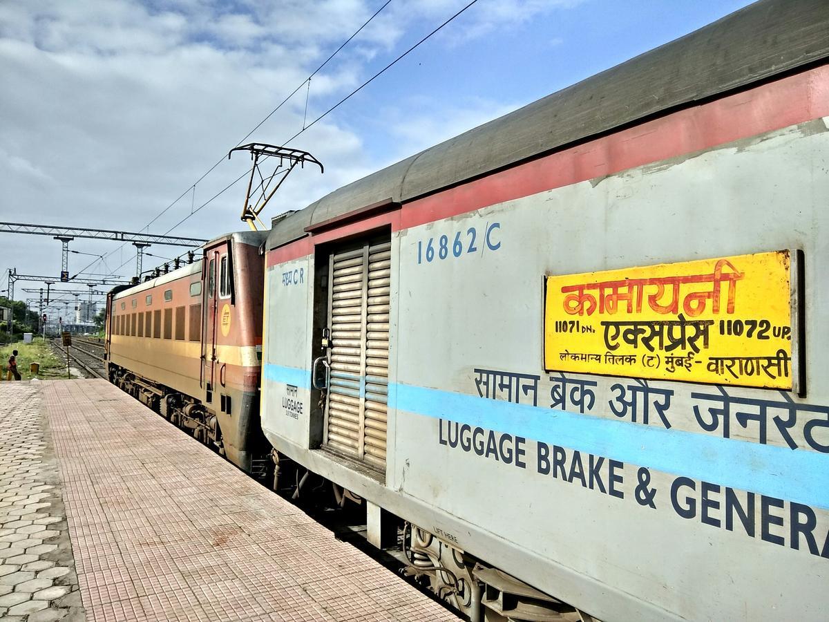 Leaving Kashi, Kamayani Express will now run from Ballia