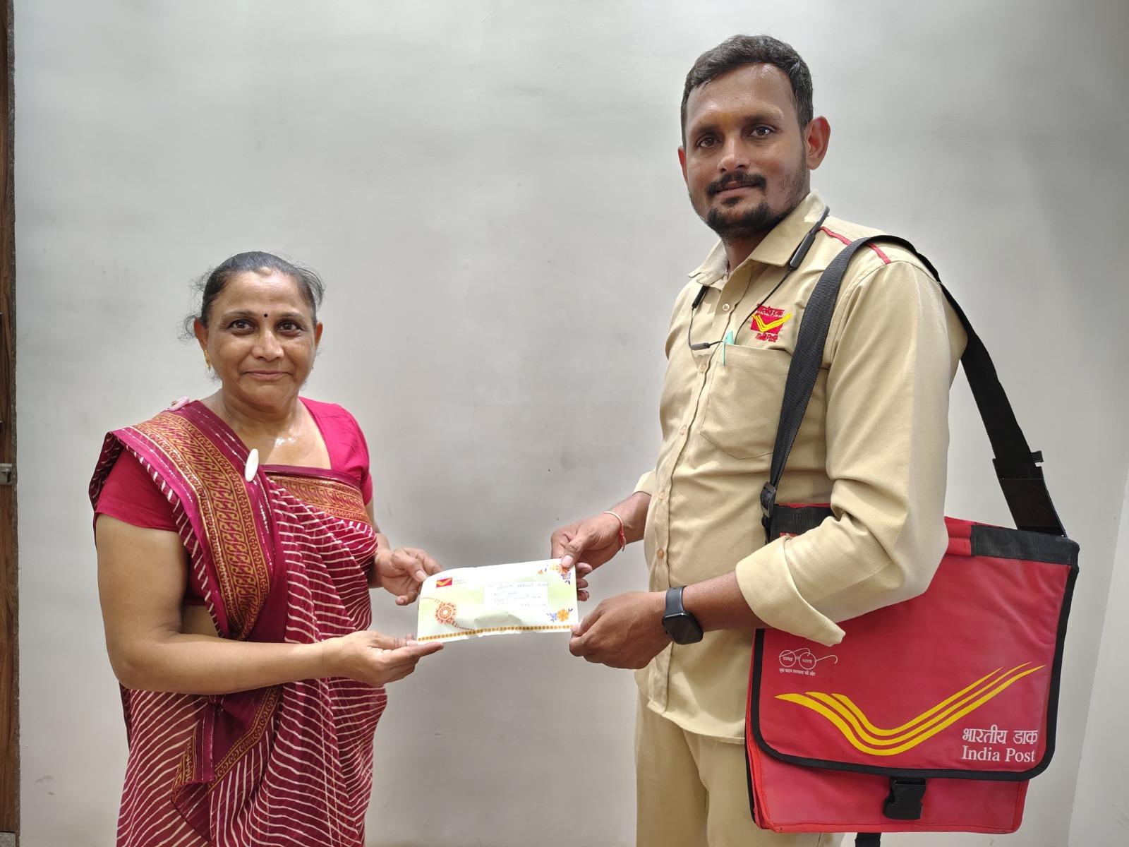 Sisters are sending Rakhis to brothers in the country as well as abroad from post offices