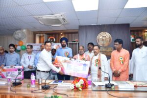 मुख्यमंत्री शिक्षक कैशलेश चिकित्सा योजना का शुभारंभ, शिक्षकों को 5 लाख तक मुफ्त इलाज