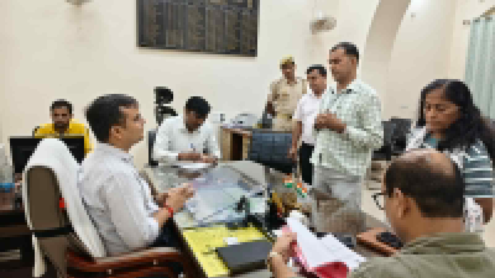 The District Magistrate assured the complainants attending the public grievance hearing that their issues would be resolved promptly and effectively.