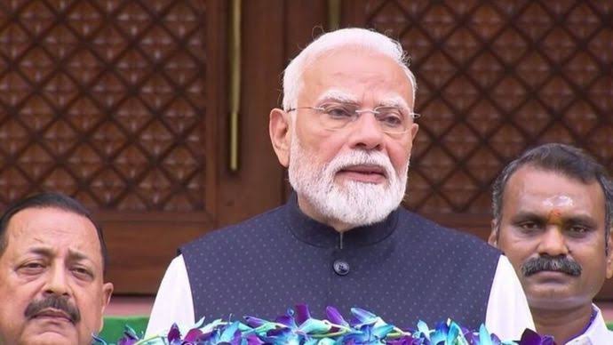 Modi Cabinet's 'surgical strike' on paper leaks: Up to 10 years in prison and fines of up to ₹1 crore.