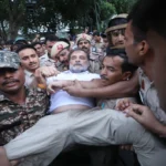 Congress sit-in ends; Rahul Gandhi, Priyanka Gandhi, and Akhilesh Yadav detained.