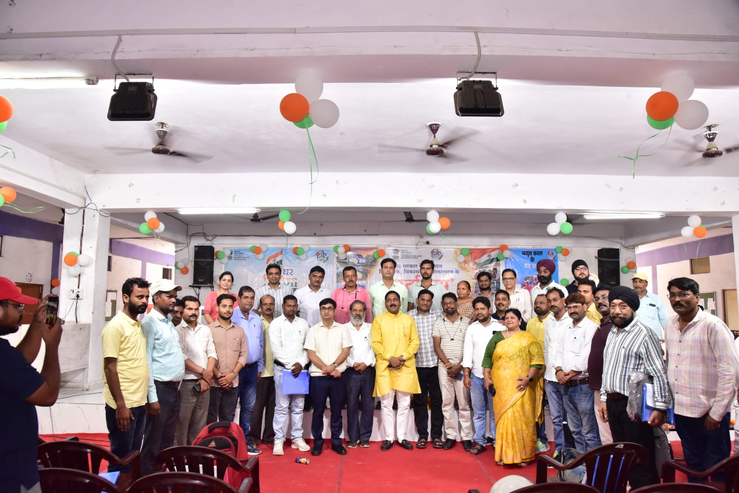 चंदौली के पत्रकारों के लिए पीआईबी की ‘वार्तालाप’ मीडिया कार्यशाला हुई आयोजित