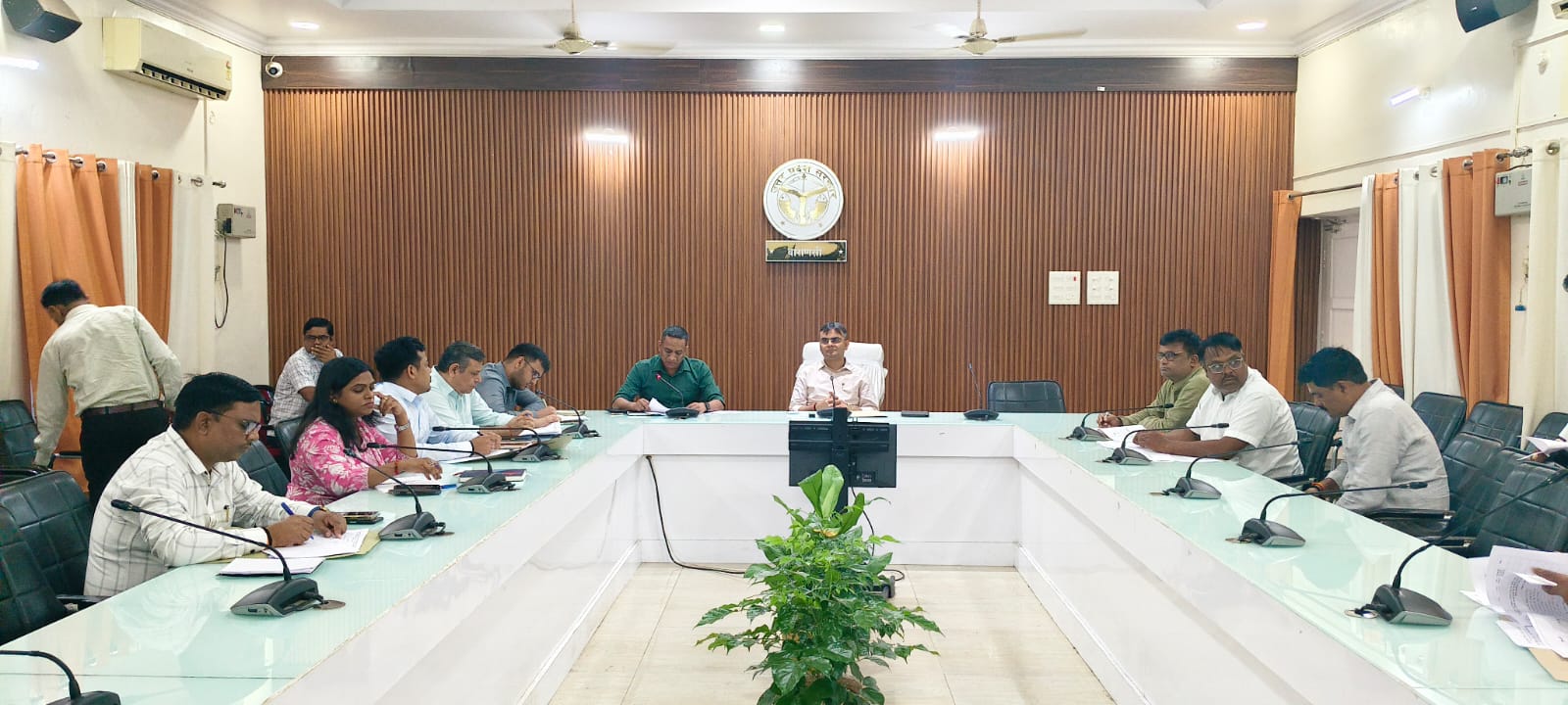 वाराणसी खण्ड स्नातक तथा शिक्षक निर्वाचन क्षेत्र निर्वाचन हेतु नामांकन मंगलवार से होगा