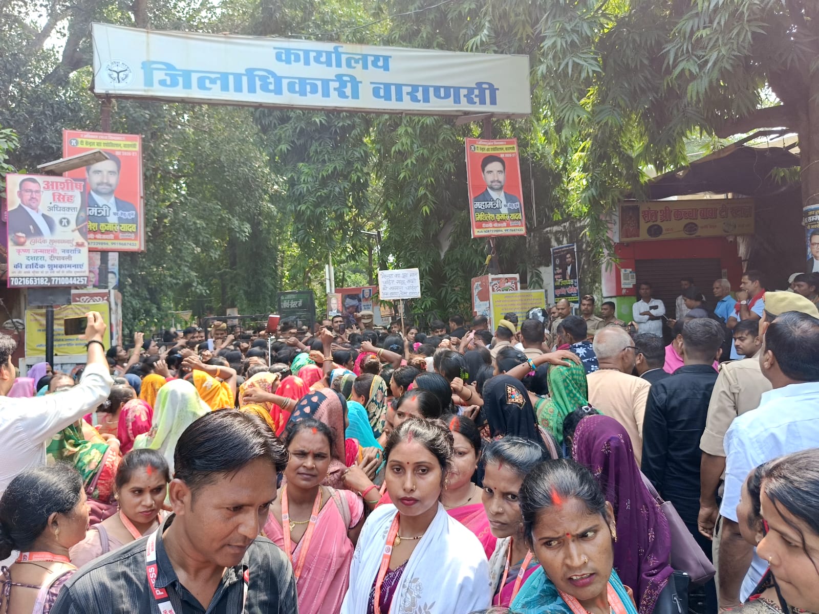 Rural Livelihood Mission's 'Samuh Sakhis' stage protest, demand hike in honorarium.