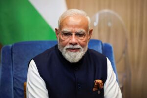 पीएम मोदी ने एसआरसीसी के पूर्व छात्रों को खास अंदाज में संबोधित किया